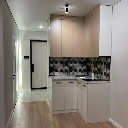 Mega Park Бизнес Класс Meridian Apartaments Алматы Экстерьер фото