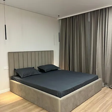 Mega Park Бизнес Класс Meridian Apartaments Алматы Экстерьер фото